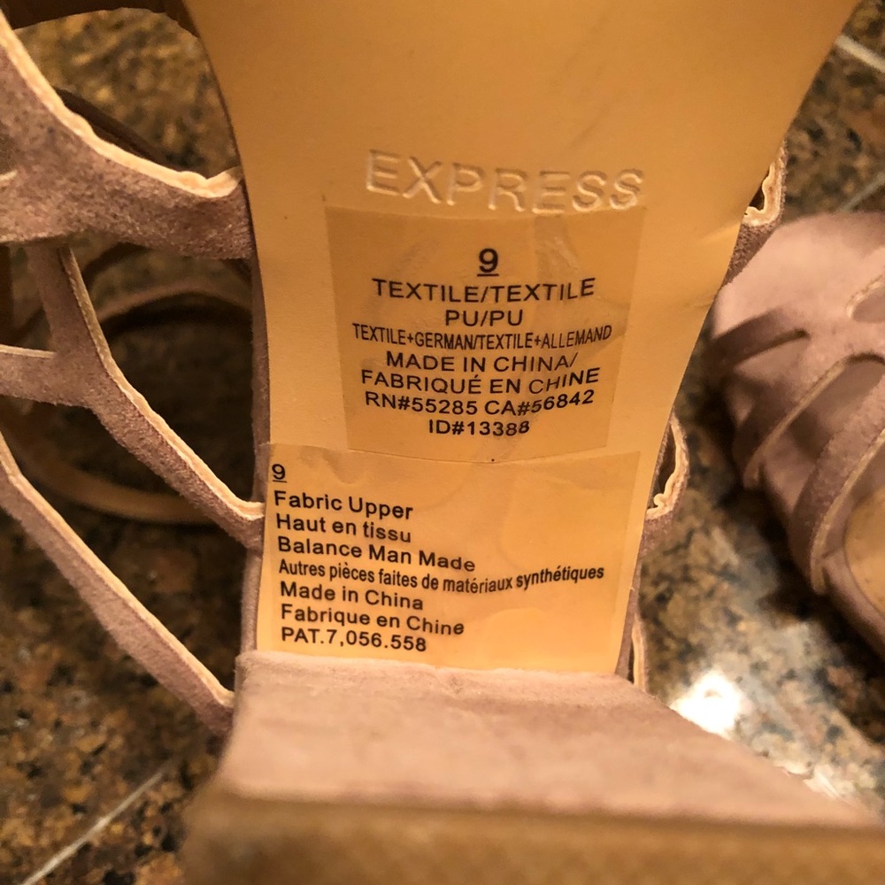 Express heels - Picture 3 of 3